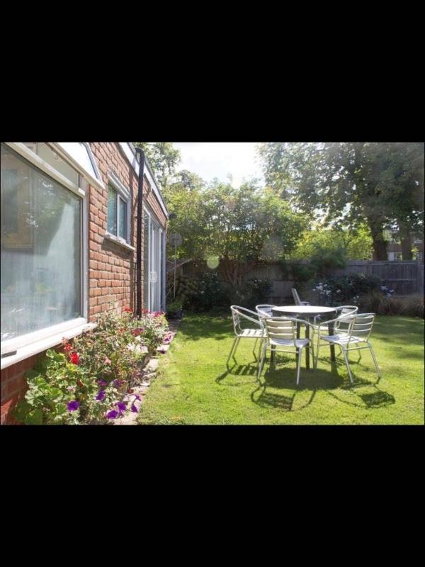 Wandworth, South London Deluxe King Room 2 Exterior photo